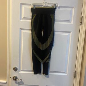 🧡 Women’s PINK active leggings